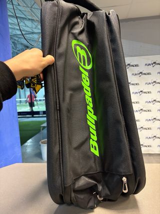 Paletero Bullpadel Hack Negro y Verde