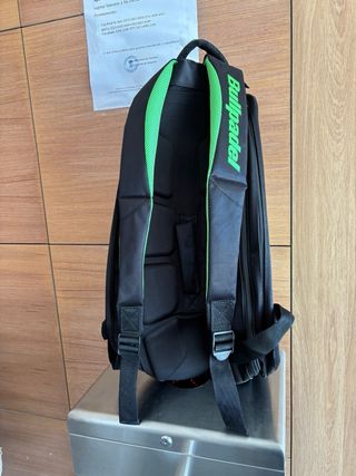 Paletero Bullpadel Hack Negro y Verde
