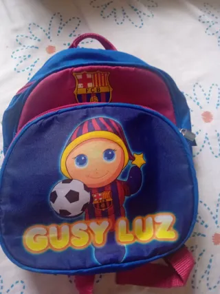 Cada mochila a 5 euros