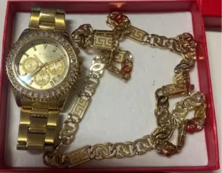 Reloj y cadena versace