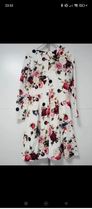 Vestido estampado flores y lunares talla L