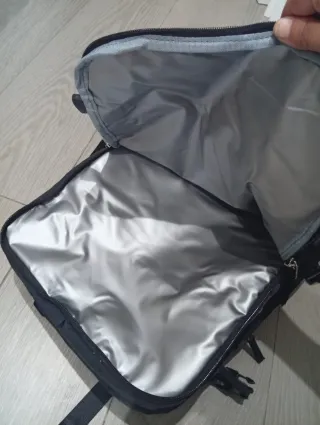 Mochila de viaje compatible avión con carga Usb