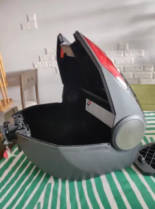 Baúl Moto LEM Retro Negro y Rojo