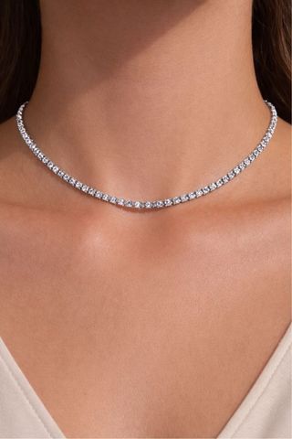 Collar de plata con diamantes