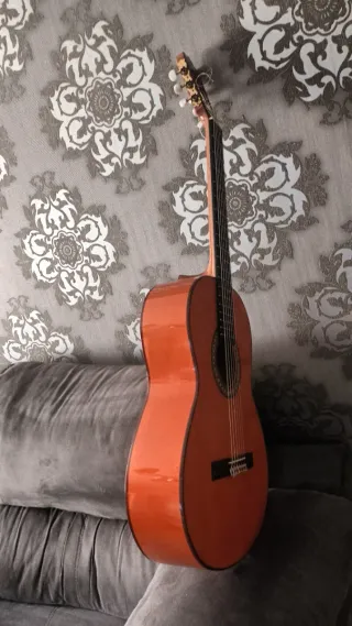 Guitarra Clásica Naranja