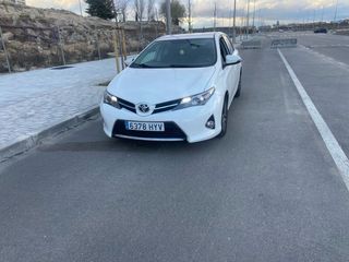 Toyota Auris 2014