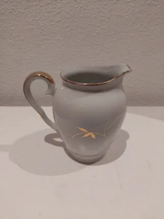 Jarra lechera Jager porcelana dorada