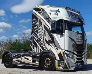 Maqueta Camión Iveco S-Way tuning.