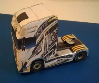 Maqueta Camión Iveco S-Way tuning.