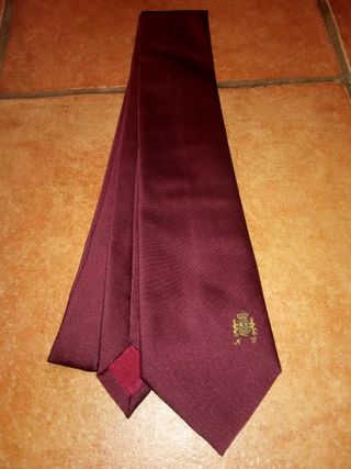 Corbatas militares azul y roja