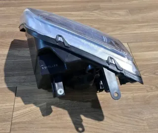 Faro delantero para FORD  TOURNEO CONNECT 02-12