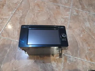 Radio CD Mitsubishi Electric 8701A627 leer bien