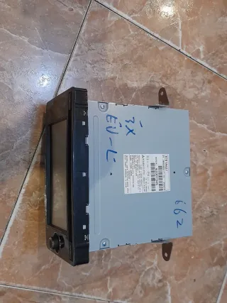 Radio CD Mitsubishi Electric 8701A627 leer bien
