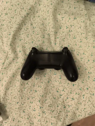 URGENTE, ESCUCHO OFERTAS - 3 juegos PS4 + Mando