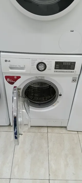 LAVADORA CON SECADORA L.G 8 KG A 4 KG RPM 1400