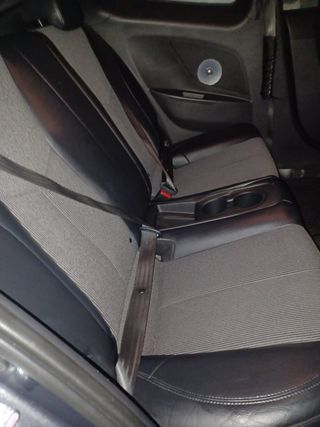 Hyundai Veloster 1.6 GDI Sport (2012)