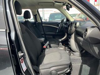MINI MINI Countryman One D 66 kW (90 CV)