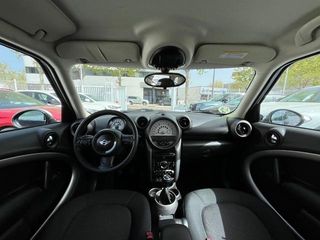 MINI MINI Countryman One D 66 kW (90 CV)