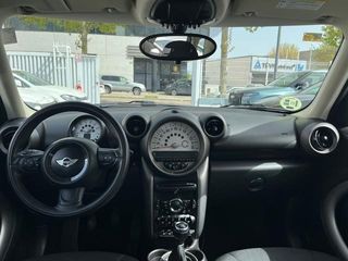 MINI MINI Countryman One D 66 kW (90 CV)