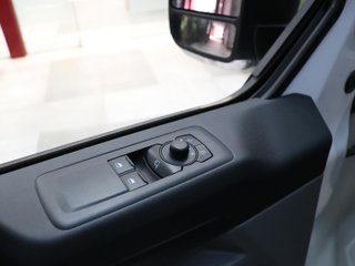 Ford Transit Custom Furgon BEV 320 L2 Trend 64kWh 100 kW (136 CV)