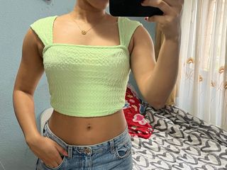 Top verde texturizado