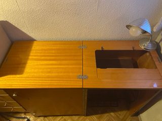 Mesa clasica vintage para máquina de coser Singer