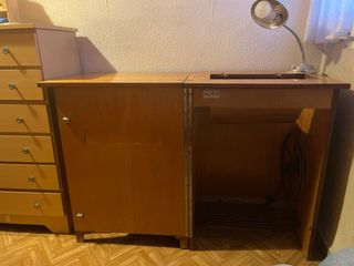 Mesa clasica vintage para máquina de coser Singer