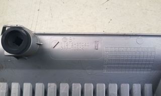 Toyota 97303 tapa motor 1121237090 auris (e18)