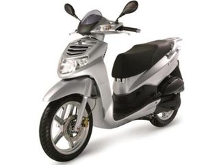 Bomba de gasolina sym hd 125 evo . 28946