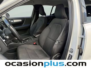 Volvo XC40 T4 Momentum Auto 140 kW (190 CV)