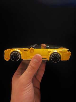 LEGO Mercedes AMG Amarillo