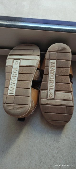 Sandalias niño Talla 28