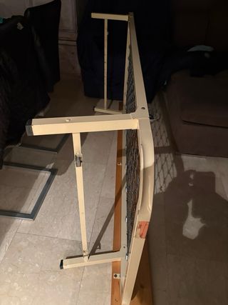 Base de cama metálica con somier