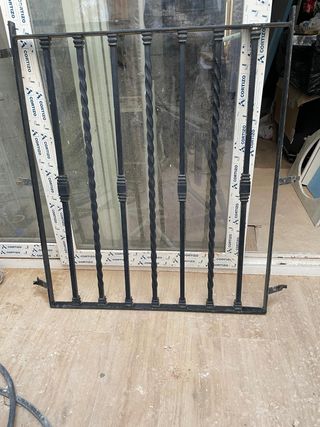 Reja hierro forjado macizo 20mm 1000x1200