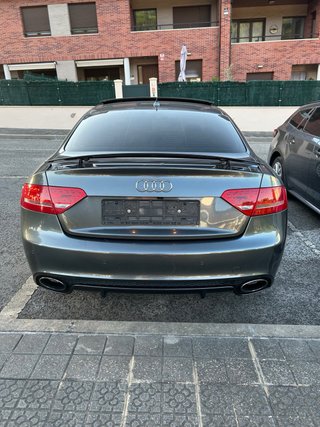 Audi RS5 2011