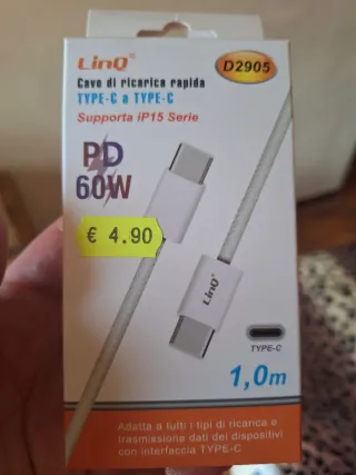 Cavo di ricarica USB-C bianco