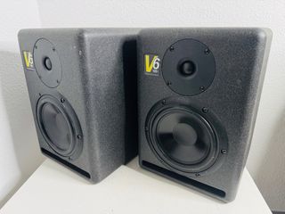 Par Monitores Estudio Activos KRK V6