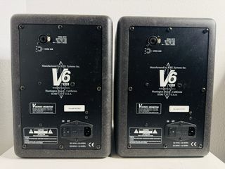 Par Monitores Estudio Activos KRK V6