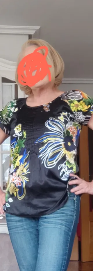 Camisola con estampado floral