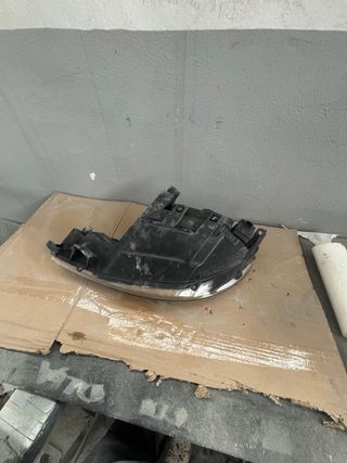 Faro Delantero Derecho Peugeot 206