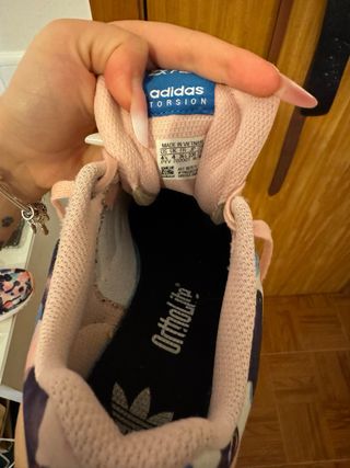 Tênis Adidas Florais Rosa