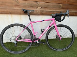 Bici Gravel Trek Crockett Rosa