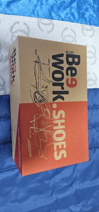 Zapatos de seguridad azules y verdes