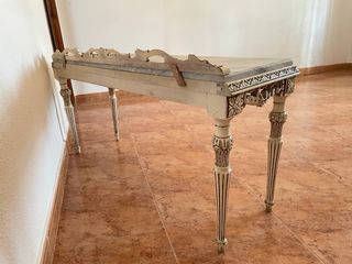 Mesa recibidor mármol y madera