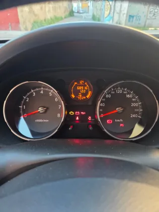 Nissan Qashqai+2 2009 CADENA