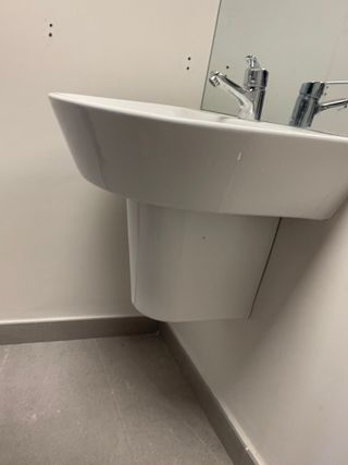 Lavabo Gala porcelana semipedestal