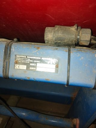 Abonadora aguirre 1.700 kg 1AC1200 - Abonadora su