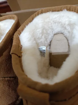 Botas  forradas beige con caja