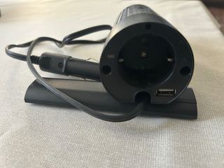 Adaptador Corriente Trust con USB
