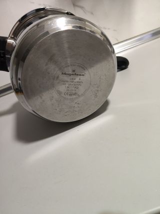 Olla a Presión Magefesa 7.5L